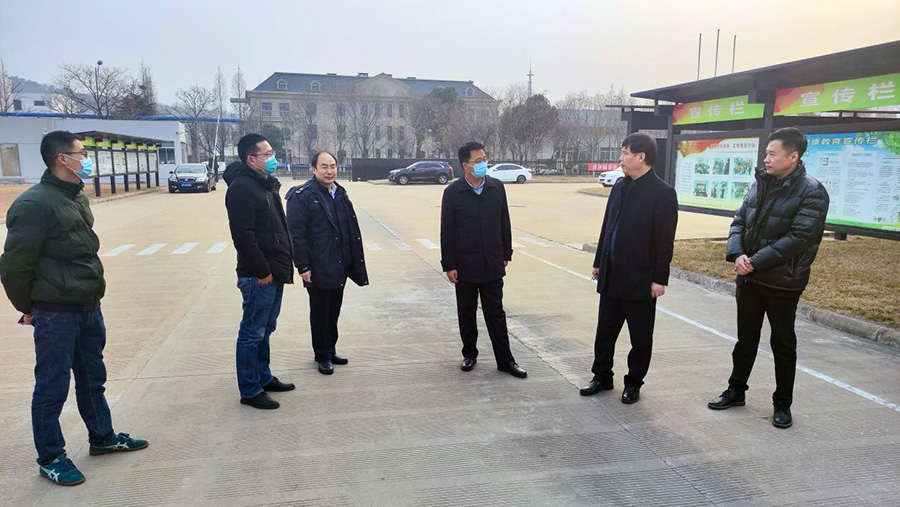 市生态环境局综合行政执法局局长潘运学带队调研yp电子大气国控站点