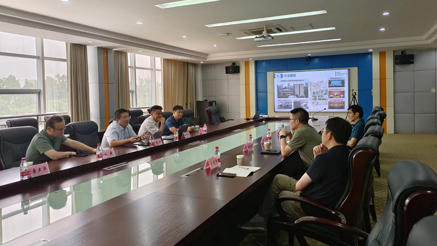 中国药科大学理学院院长钱海教授一行莅临yp电子药业参观交流