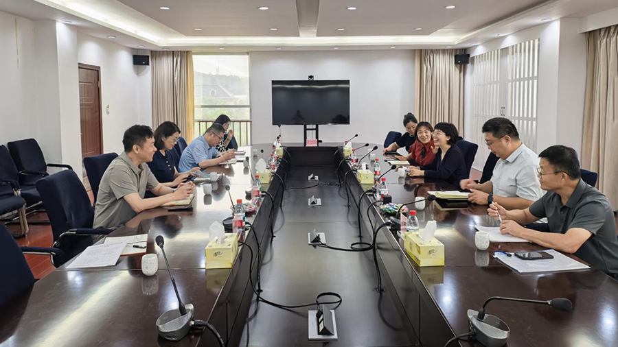 宿迁卫校一行到访公司 共同探索校企合作